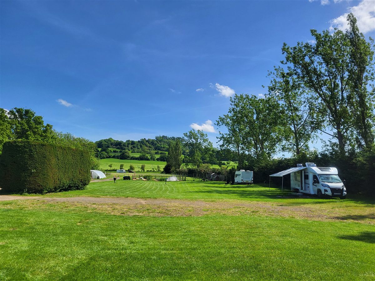 Meon View — touring pitches at the foot of Meon Hill